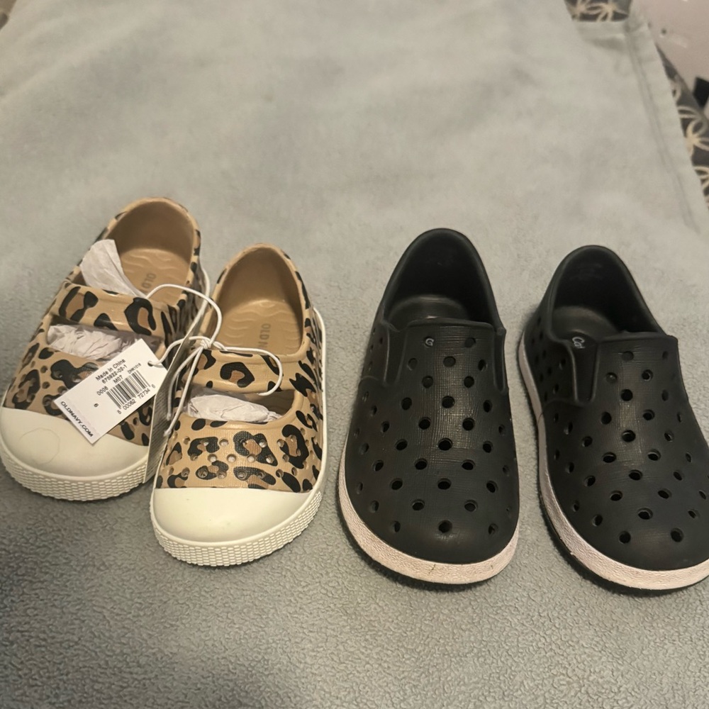 Water shoes size 6. Leopard Old Navy (NWT) and Cat and Jack Black and White
